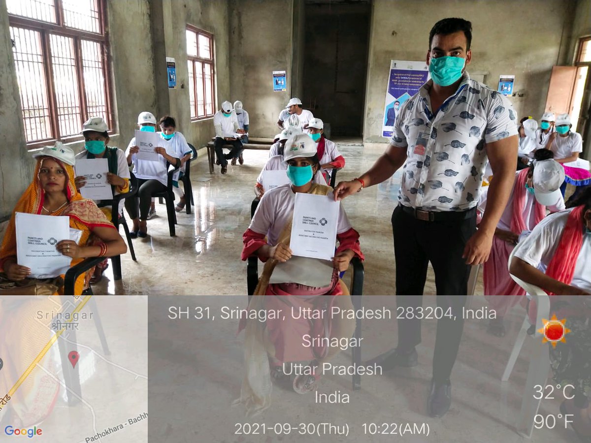 BloomingMulti's tweet photo. Few glimpses from 1st day of #sankalp2021 #RPL training done by #Bloominglife for Astt Decorative Painter Job Role at Pachokara #Tundla #Firozabad #UttarPradesh 30 Sept2021
@UPSDMOfficial
 @PaintsnCoatings  
@MSDESkillIndia

#SkillWithPCSC #SkillIndia #MSDE #AzadiKaAmritMahotsav https://t.co/wLm0pEgZyb