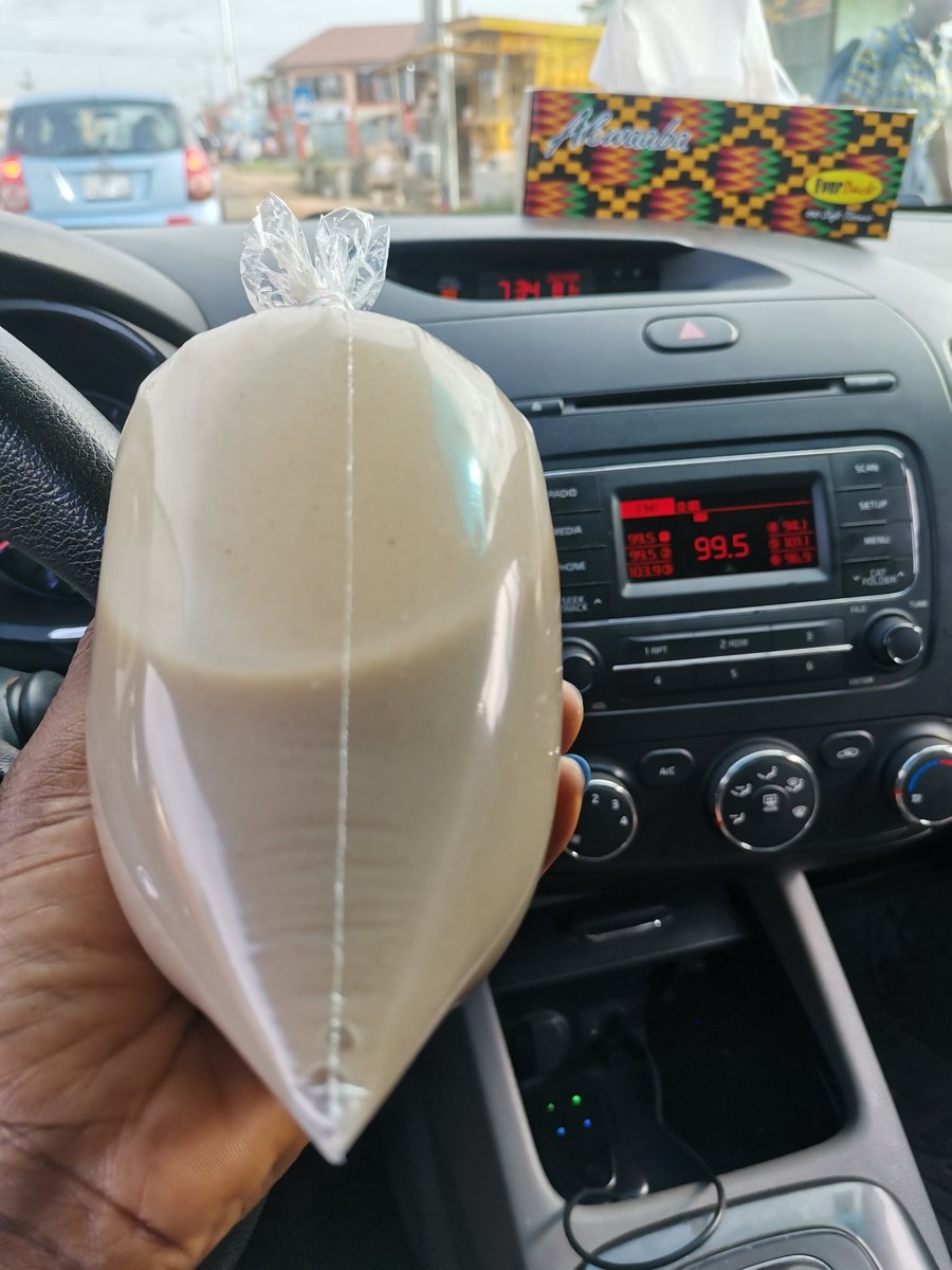 caroline4real's tweet photo. Koko with koose or bofrot? https://t.co/CcaH6nGlpp