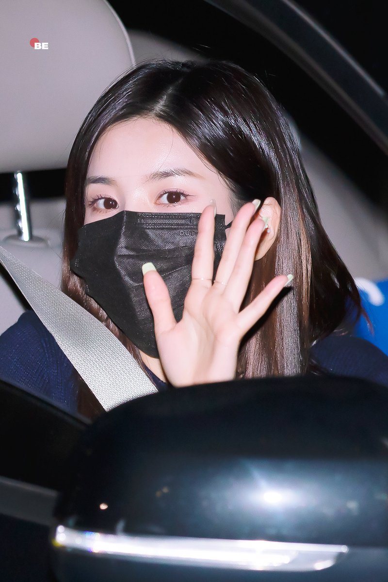 BE___0927's tweet photo. 210929

아자아자 ! 화이자 !

#은비 #권은비 #KwonEunBi #クォン・ウンビ https://t.co/D70KiJqMoH