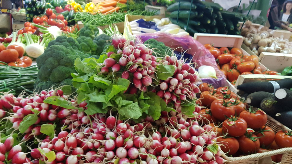 ecolozen_com's tweet photo. Les fruits et légumes d'octobre sont arrivés ! Voir la liste ici : 
https://t.co/Rm0PODBwFg https://t.co/3kULv15CxJ
