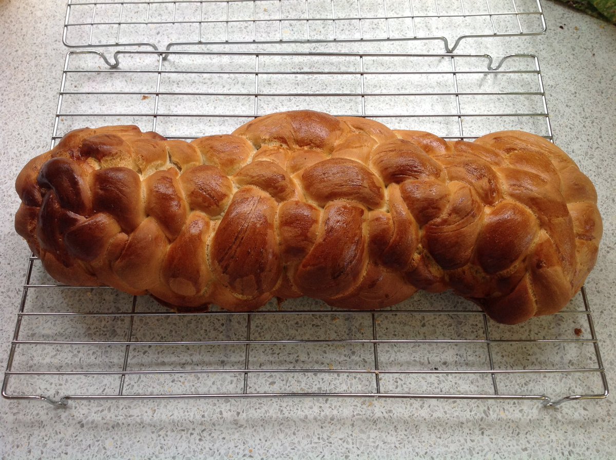 BreamoreSchool's tweet photo. Pembroke Class loved baking their Harvest loaf.  Look out for it at our Harvest Service on Monday! @CofEWinchester @AvpFamilies https://t.co/MYKnb9ym3e