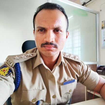 uniformguyfanclub tweet media