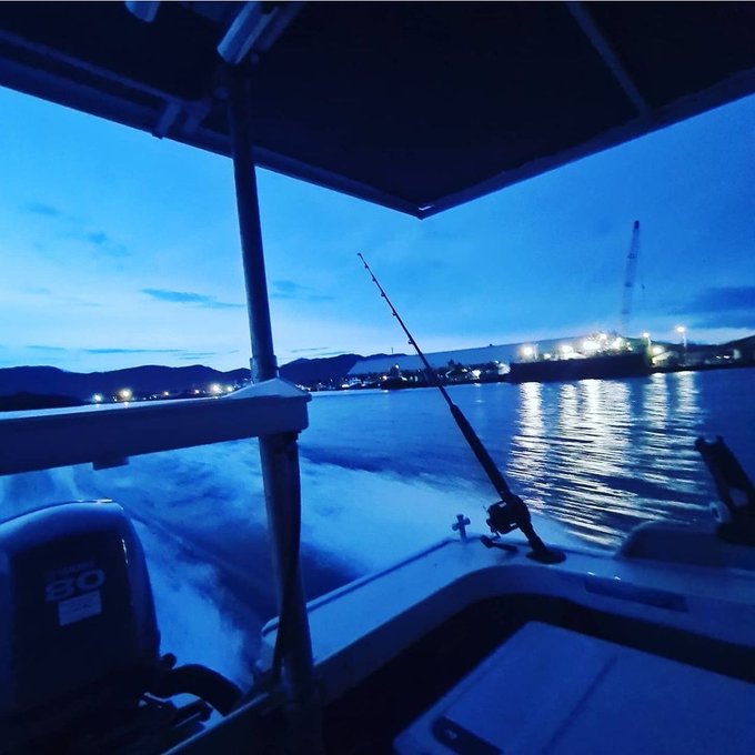 Fishing trip 🌴 &amp; beach 🌊 good vibes 😇🤘 https://t.co/iOHXxWjNlD