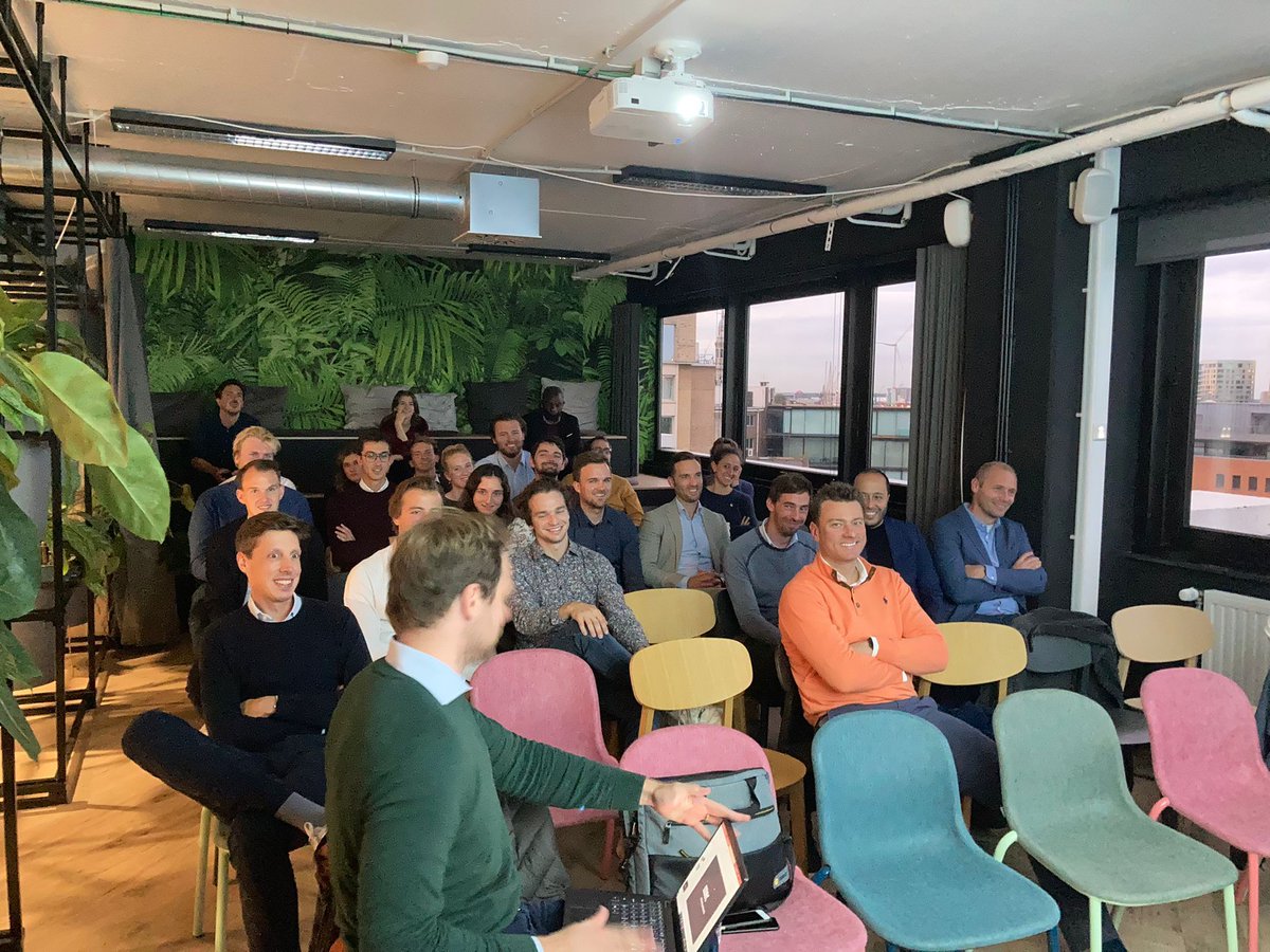 YoungFORWARDBe's tweet photo. Gisteren was Young Supply Chain Masters samen met Young FORWARD Belgium op bezoek bij The Beacon | Innovation Community in Antwerpen. Topic van deze geslaagde avond? Digitale transformatie van Supply Chain.
#supplychainmasters #youngforward #thebeacon https://t.co/seuYItn3gP
