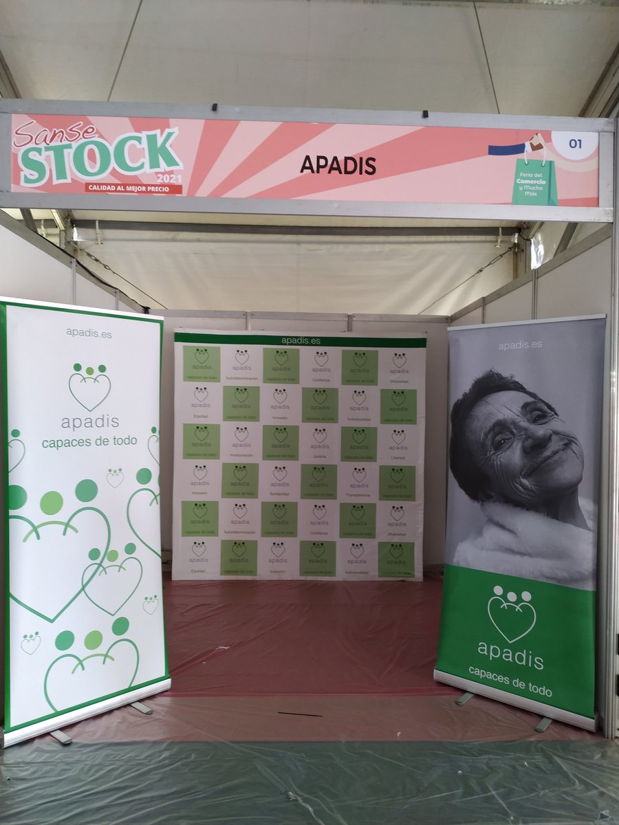 APADISASOC's tweet photo. Comenzamos la aventura de la Feria #SanseStock montando el Stand donde estaremos todo el fin de semana informando de todas las ventajas que supone formar parte del #EfectoAPADIS
¡Ven y podrás comprar productos de artesanía únicos! #conoceAPADIS https://t.co/gIiyTlR1tX