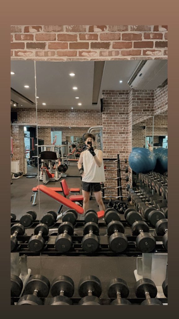 hourlyoffarm's tweet photo. 📌 10-01-21 📌

off ig story update 💚

 #ออฟจุมพล #OffJumpol https://t.co/ny3lc1IAJT