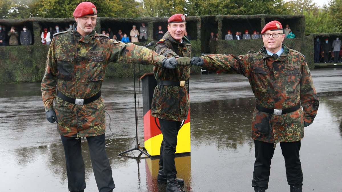 Heer on Twitter "Herbstzeit ist Wechselzeit im Heer LogistikRollt ein letztes Mal für