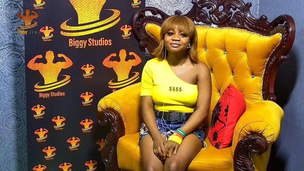 biggystudios's tweet photo. #FirstChambersSession
@sighanofficial
I hate dirt and noise . its been my two main issues with other Flatmates. I like my space though I can't have it here cause this is Biggy's house and no one has a space here.
#Biggystudios #Biggy2021 https://t.co/5SaaVyi3Dm