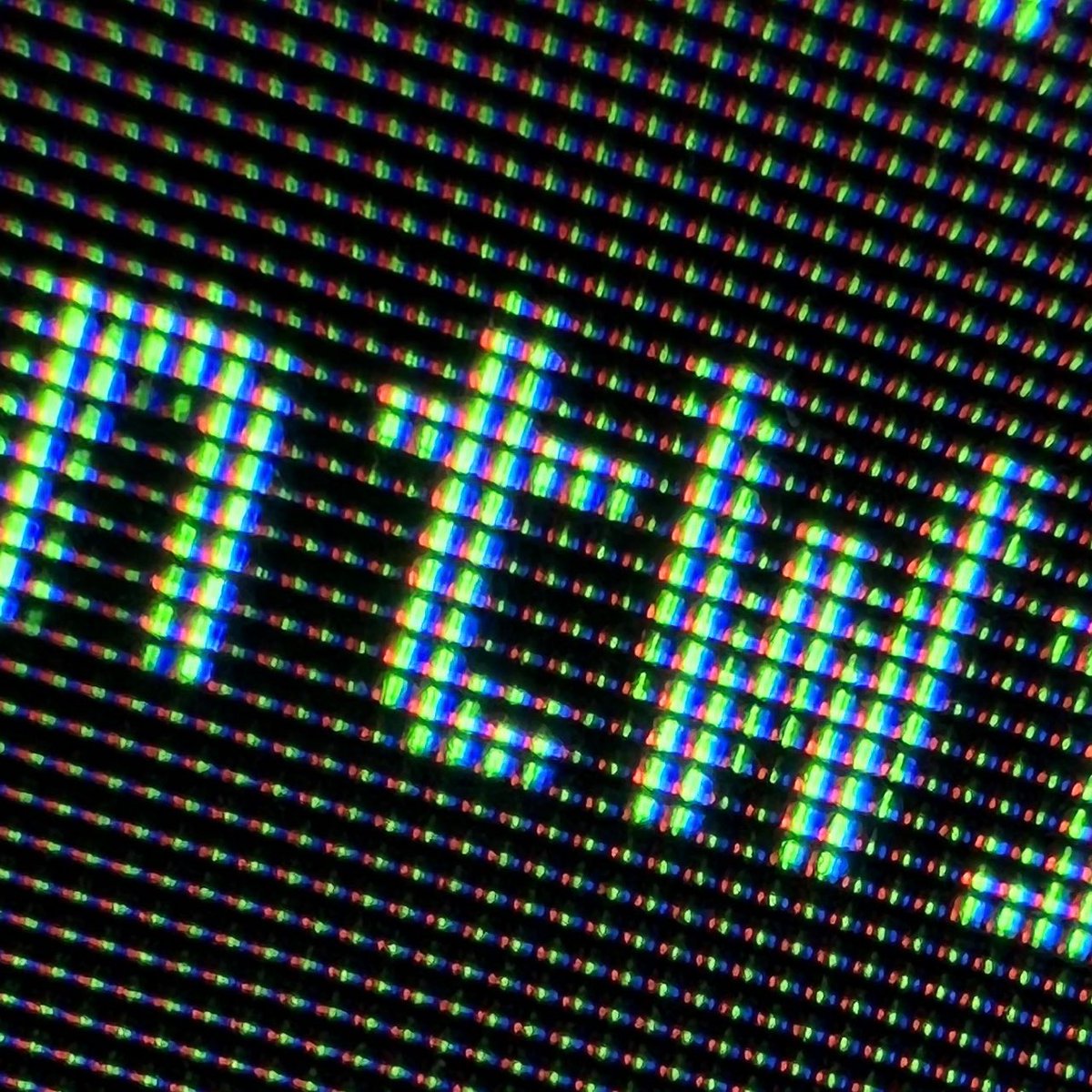 This is how close I can get with the #iPhone13 camera.