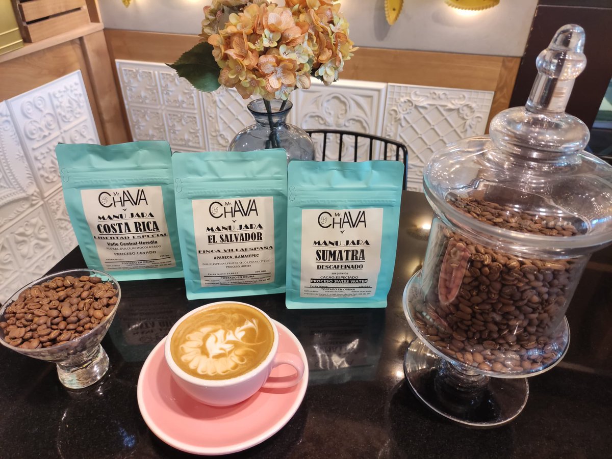 Hoy celebramos el #DíaInternacionalDelCafé ☕️ 
Te esperamos en el Goumet Experience de El Corte Inglés del centro para invitarte al tuyo al llevarte tu café de especialidad de 250 gr. con un 20% de descuento que nos trae <a href="/mrchavacafe/">mrchavacafe</a> 😉 #Sevillahoy