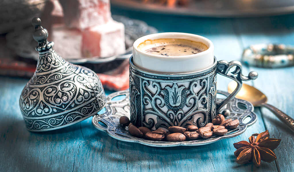gencyolcu's tweet photo. ☕ 1 Ekim #DünyaKahveGünü Kutlu Olsun.

Türk Kültürü ve yaşam tarzının önemli bir unsuru olan Türk kahvesinin 40 yıl hatırı vardır. En sevdiğiniz kahve türü hangisi ? 

📸 Sizde kahve temalı fotoğraflarınızı bizimle paylaşın !
🎥 https://t.co/xJLT76RL0L https://t.co/hjAWbq3XTK