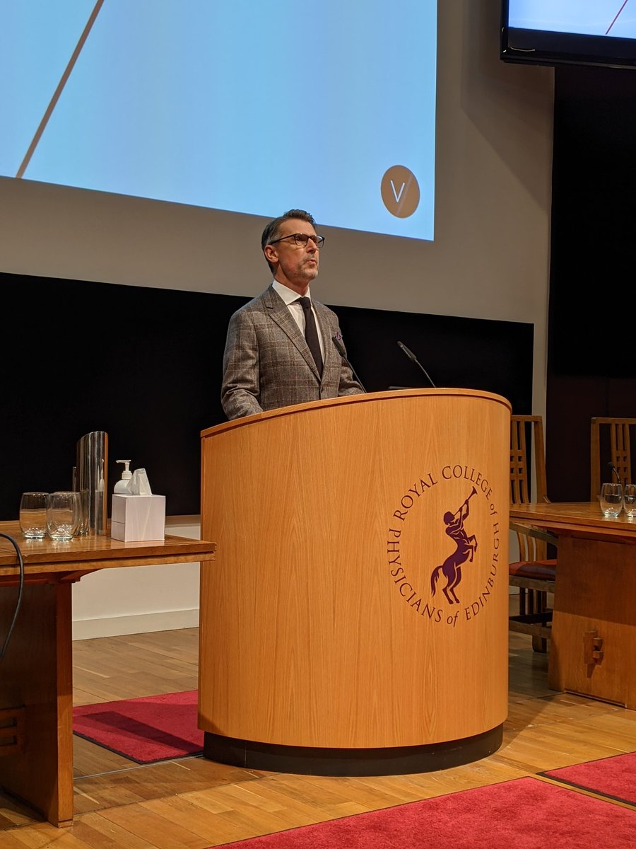 Vermilion_Smile's tweet photo. Today is the day of our Symposium! Dr David Offord, Practice Principal, takes to the stand to welcome our delegates. #thesmileexperts #dentistry #event #welcome https://t.co/t9jamHXaZX
