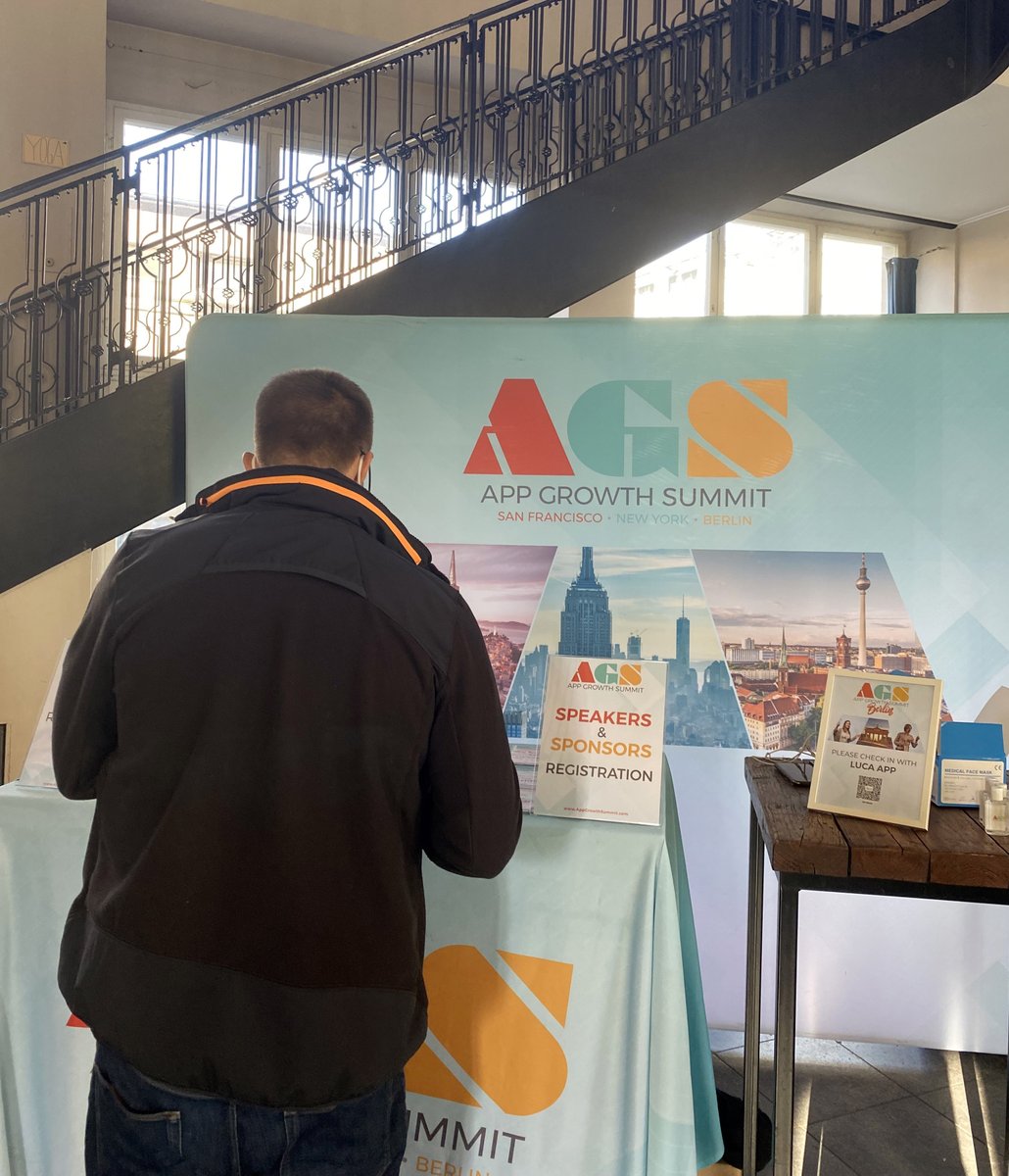 Inside LOVOO tweet media