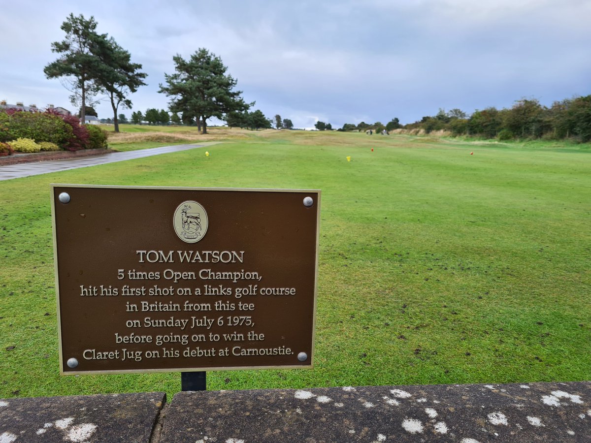 danjshaw13's tweet photo. The Tom Watson experience @MonifiethGC ... wonder how many balls he lost and if he had to carry his own clubs round too?? 🤔 https://t.co/bGhLU4XXG9