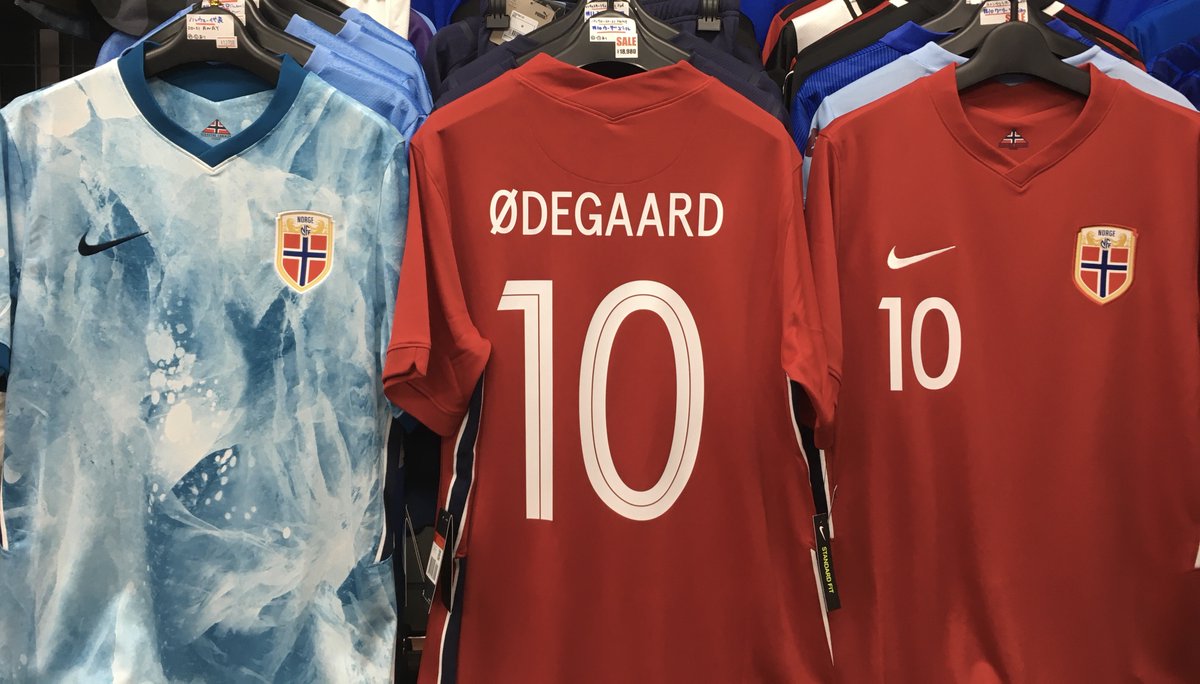 サッカーショップfcfa 実店舗open 営業時間 11時 18時 公式サイトopen على تويتر ノルウェー代表 ユニフォーム 大人気の氷山柄 Away モデル Home ウーデゴール ネームナンバー入りが再入荷 もちろん どちらも日本未発売の超レアモデル サッカーショップfcfa 実店舗open 営業時間 11時 18時 公式サイトopen على تويتر ノルウェー代表 ユニフォーム 大人気の氷山柄 Away モデル Home ウーデゴール ネームナンバー入りが再入荷 もちろん どちらも日本未発売の超レアモデル