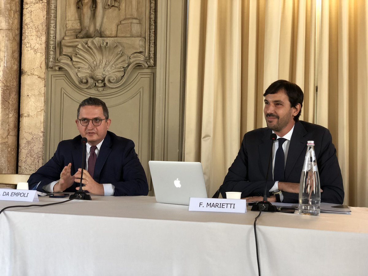 AndreaPicardi's tweet photo. Oggi di nuovo in presenza alla Coffe House di Palazzo Colonna per #ProgrammareDopoLaTempesta, l’evento annuale @ICompetitivita sui temi della #salute. La versione integrale dello studio che stiamo presentando a questo link ➡️ https://t.co/BGsSWEjerS https://t.co/TkElPvRnGQ