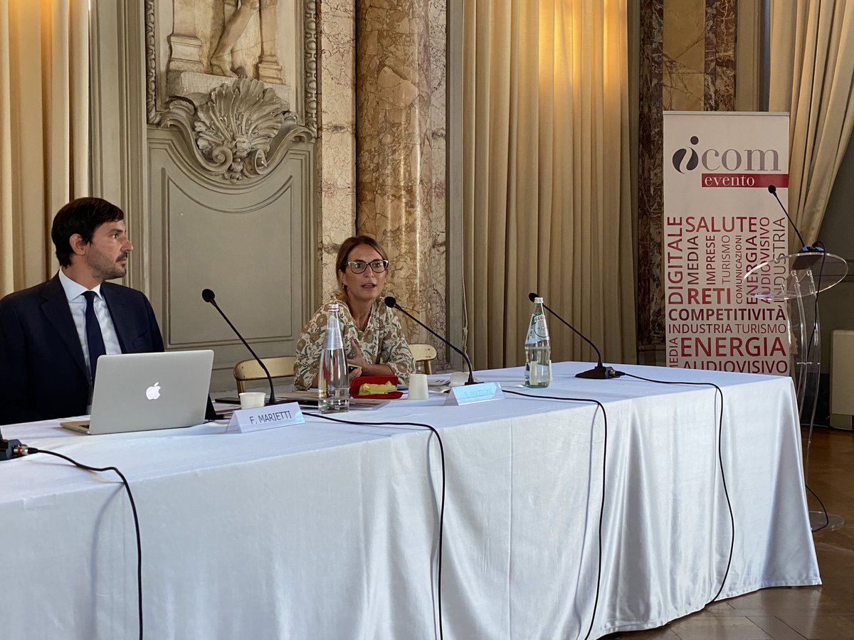 AndreaPicardi's tweet photo. Oggi di nuovo in presenza alla Coffe House di Palazzo Colonna per #ProgrammareDopoLaTempesta, l’evento annuale @ICompetitivita sui temi della #salute. La versione integrale dello studio che stiamo presentando a questo link ➡️ https://t.co/BGsSWEjerS https://t.co/TkElPvRnGQ
