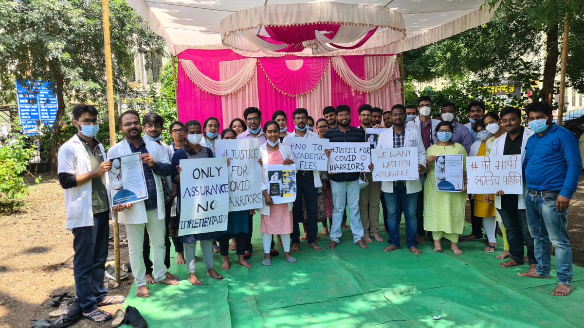 ScgmcNanded's tweet photo. MARD GMC Nanded stands firmly with CENTRAL MARD for Pan Maharashtra strike of all the Resident doctors..
@AmitV_Deshmukh @CMOMaharashtra @AjitPawarSpeaks @zee24taasnews @abpmajhatv @AshokChavanINC @InfoNanded @nandednewslive @MiLOKMAT https://t.co/4zN8Oy4uhP