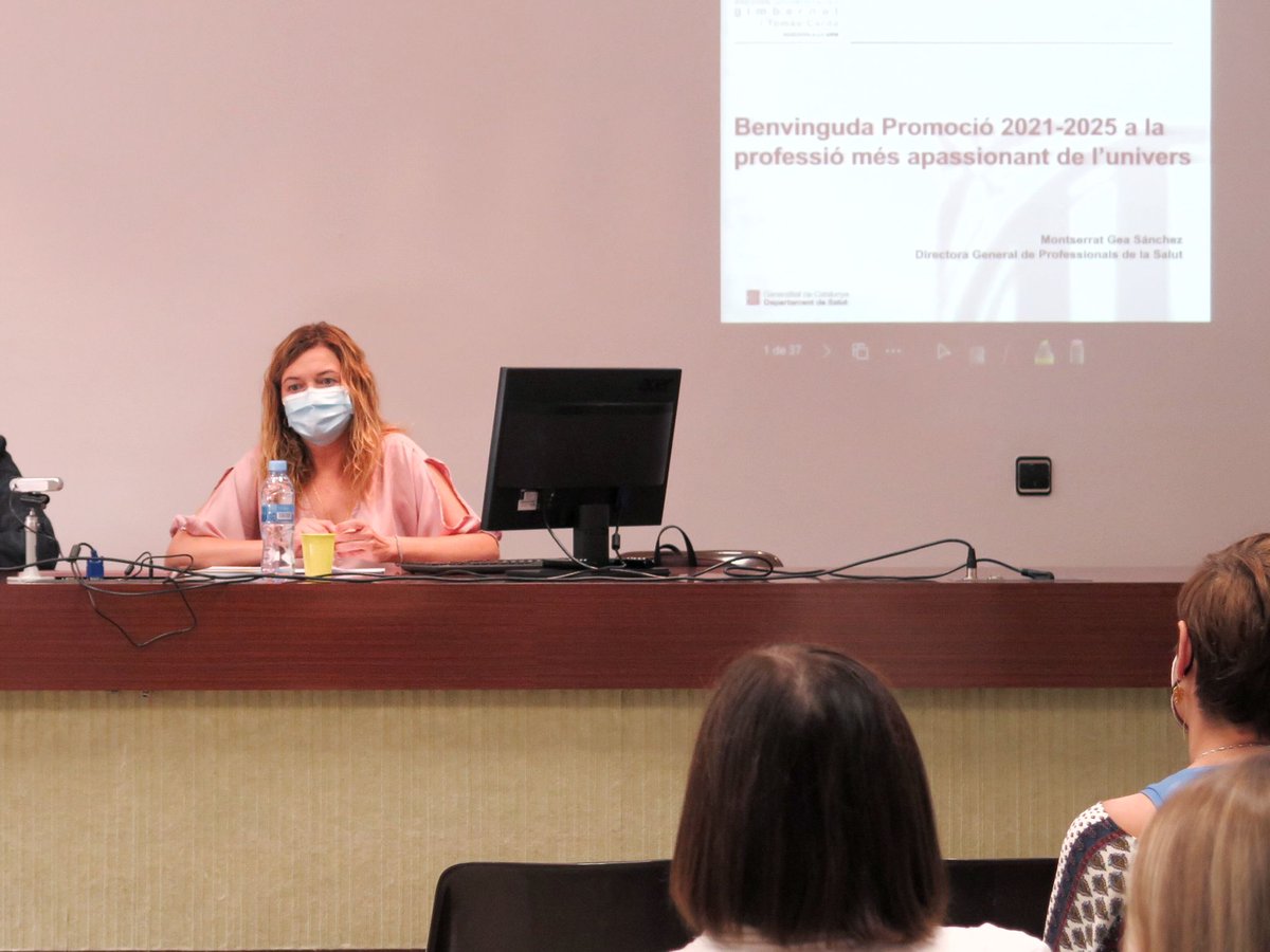 Segons <a href="/Montserratgea/">Montserrat Gea</a>, cal que els infermers mantinguin els seus coneixements actualitzats al llarg de tota la seva carrera professional per proporcionar cures d'acord amb la millor recerca disponible.