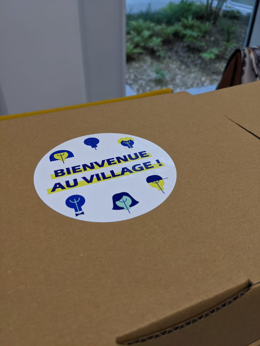 villageCAav's tweet photo. 🚨C'est la rentrée de la #promo9 au Village ce matin ! Au programme :
> 🥐☕️ entre dirigeants
> Présentation des espaces et des services du Village
> Présentation des étapes de l'accompagnement sur 24 mois
> Moment de questions/réponses
Encore bienvenue aux 8 #startups 🚀💚 https://t.co/i4UJ6dst5D