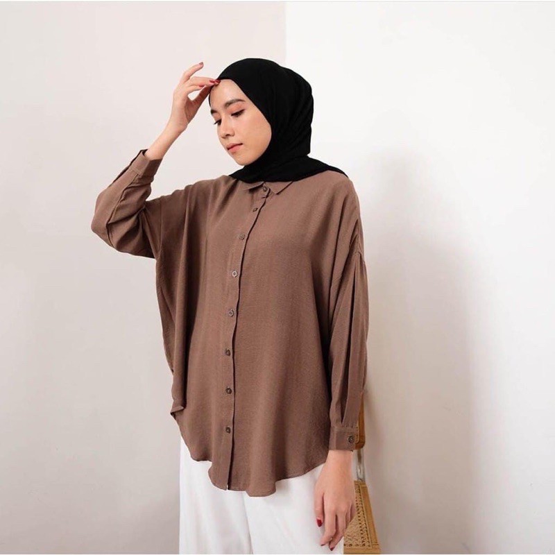 localgarage_'s tweet photo. Rekomendasi Kemeja Basic Wanita ✨

         🌥 A Thread https://t.co/lmqA48dTdB