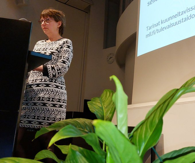 MLL_fi's tweet photo. '#Aikaseikkailu, menetelmämme #tulevaisuususko'n vahvistamiseen. Tarinan, leikin ja pelillisyyden keinoin vahvistetaan lasten uskoa kykyihinsä, tuetaan oppimista ja ongelmanratkaisua ja luodaan myönteisiä kaverisuhteita' M Rautava seminaarissa #turvallinenlapsuusjatulevaisuususko https://t.co/58bRCf3OSo