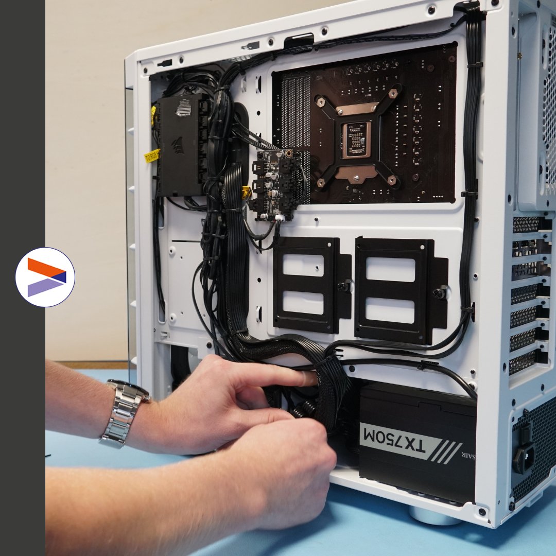 Azerty_nl's tweet photo. Wat zijn wij hier aan het doen? Alleen foute antwoorden๐๐๐ #WrongAnswersOnly #FouteAntwoorden
#azertynl #pc #gamepc #gamingpc #pcbuild #pcbuilds #voeding #kabels #kabelmanagement #case #behuizing https://t.co/WWhgFAnSwS