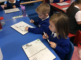 HoustonPrimary's tweet photo. It’s Maths Week Scotland and Primary 1b are applying their knowledge of buoyancy to predict which vegetables will float and which will sink.
#mathsweekscotland #ssercprimary #sserc #STEMRen https://t.co/fCZG4FSqBX