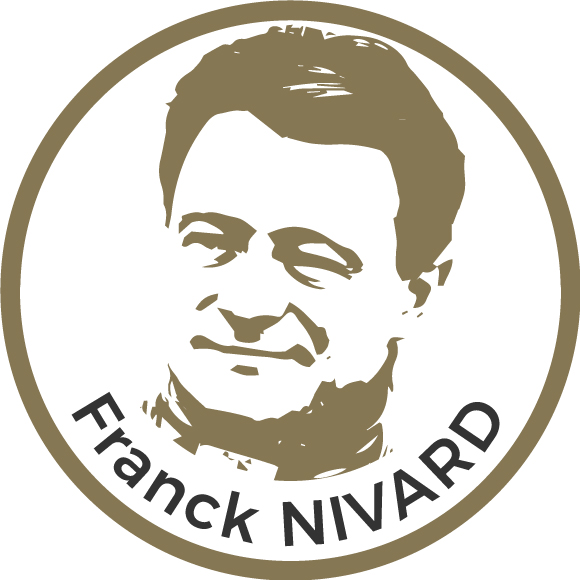TurfPremium1's tweet photo. Ce vendredi #Quinté en nocturne à @vhpofficiel 
@FranckNivard sera au sulky du favori FOXTROT DE BULIERE(10) et vous parle de ses chances sur le 0891891891 en choix 1. Il vous parlera également de ses drives en choix 3 https://t.co/0cgqiTQLrI
0,80cts/mn+coût d'un appel
0891891891 https://t.co/OcKS2AGa3Y