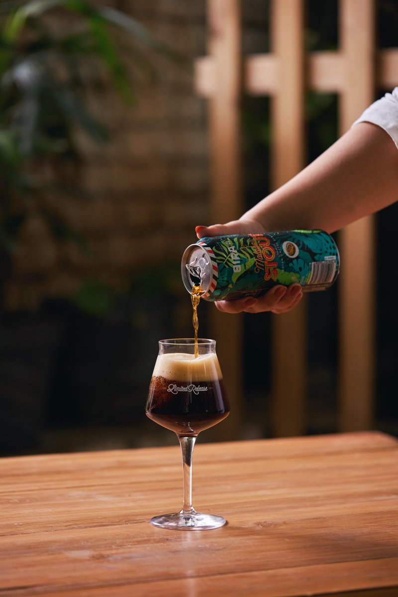 bira91's tweet photo. Happy #InternationalCoffeeDay!
We're celebrating with #MalabarStout made with locally sourced coffee beans, roasted rye & melano malt, blended perfectly in collaboration with @BlueTokaiCoffee .
#Bira91 #Bira91MalabarStout #CoolBrew #LimitedRelease #CoffeeBeer https://t.co/61L02RagG3