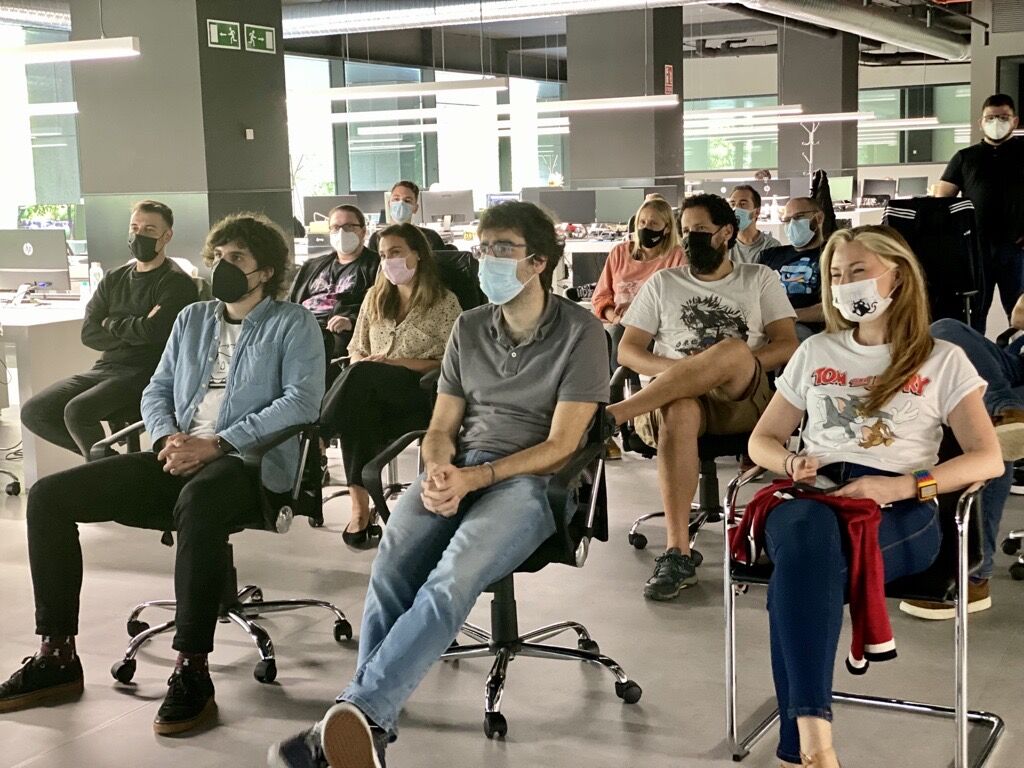 Ipglobalsl's tweet photo. En nuestro #mesdelprogramador en @Ipglobalsl 💻pudimos contar con la ponencia 🎤 de Antonio Cambados sobre Expresiones regulares, usadas en el mundo del desarrollo para encontrar valores en un texto sin tirar de líneas de código.
#regexes #devs #devsmonth #techtalks https://t.co/PuaVTVbypd