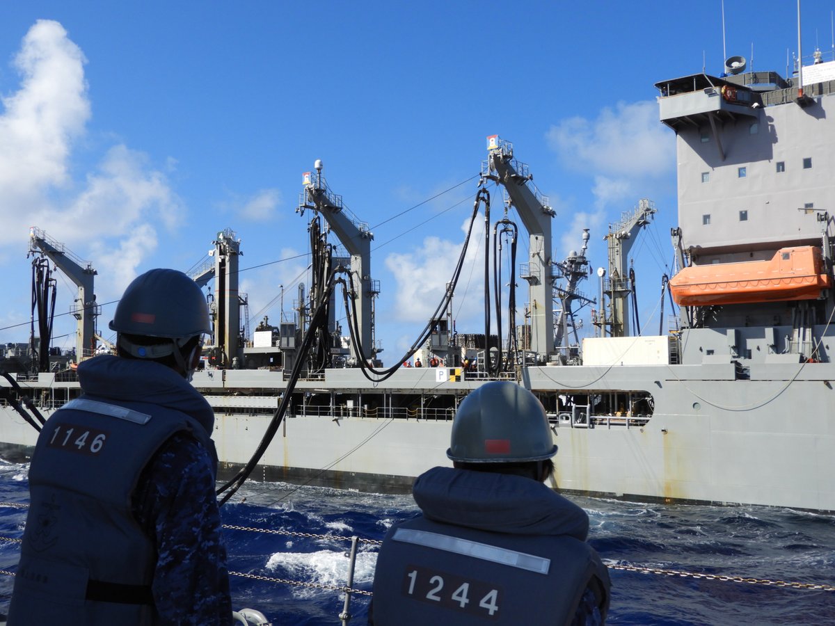 jmsdf_pao_eng's tweet photo. 18 SEP-1 OCT, the JMSDF conducted a bilateral exercise with USS #CarlVinson #Chafee #LakeChamplain #Rappahannock @USNavy .
The JMSDF continue to strengthen the Japan-U.S. alliance capabilities for deterrence and effective response.
🇺🇸⚓️🇯🇵
#StrongRelationship https://t.co/o2GwTwelcT