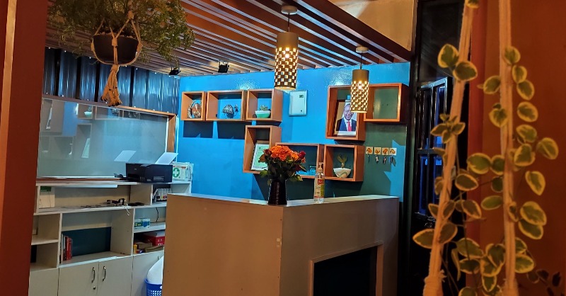 CasaWira's tweet photo. CasaWira hub in Nyeri offers fully furnished office spaces from Ksh 300 daily. Or book for half-day, weekly &amp; monthly use.

Get unlimited internet, cosy workstations, meeting rooms &amp; an in-house lounge &amp; networking events.

No deposits. No goodwill. No contracts. Call 0115 816606
