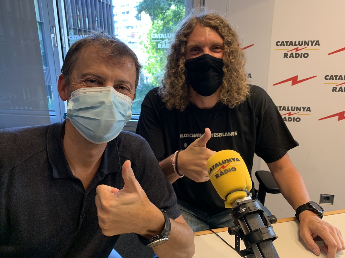 alexmegapc's tweet photo. Ens podeu escolar a @CatalunyaRadio al programa @MeteoMauri amb el gran Francesc Mauri, una conversa de #meteo sense filtres!! Ens ho vam passar molt bé. Ens podeu escoltar a partir min 39:30 https://t.co/orjG1ReieD https://t.co/H6YrSfbWcZ