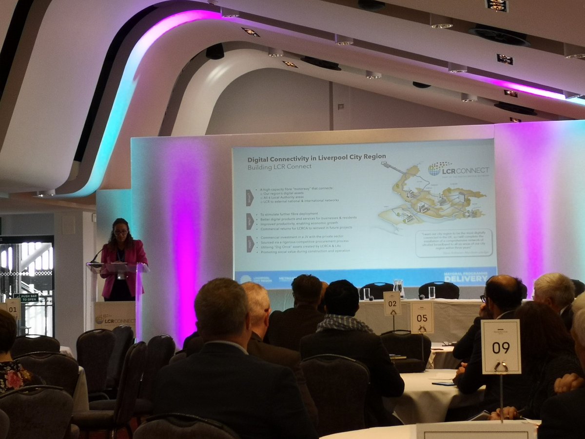 StHCh_Tracy's tweet photo. Really enjoyed listening to Lorna Rogers from LCR Combined Authority about the launch of #LCRConnect. Looking forward to this fantastic infrastructure creating opportunity for #StHelens SMEs. https://t.co/rthrsLb4d8