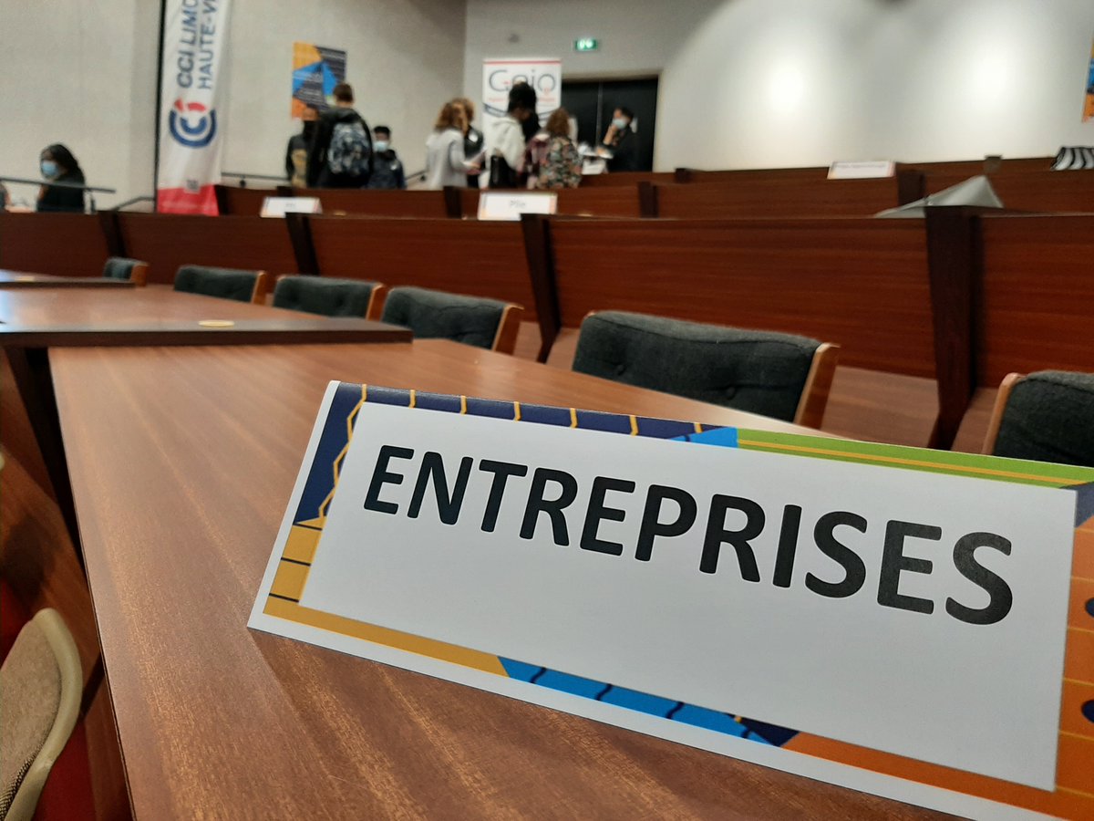 CCILimoges's tweet photo. 🔴EN DIRECT : les rencontres Job Meeting. Un événement co-animé @BceView @CCILimoges pour #MissionMétiers.
Avec #Alisé, #Gédia , @LimMetropole #AFPIUIMM , @FFGeiq Papier Carton Emballage , @CGI_FR Réseau Alliage , #BTP87 , #AFTRAL, #RRTHV #ITE
@NvelleAquitaine https://t.co/DUKsfLEmWt