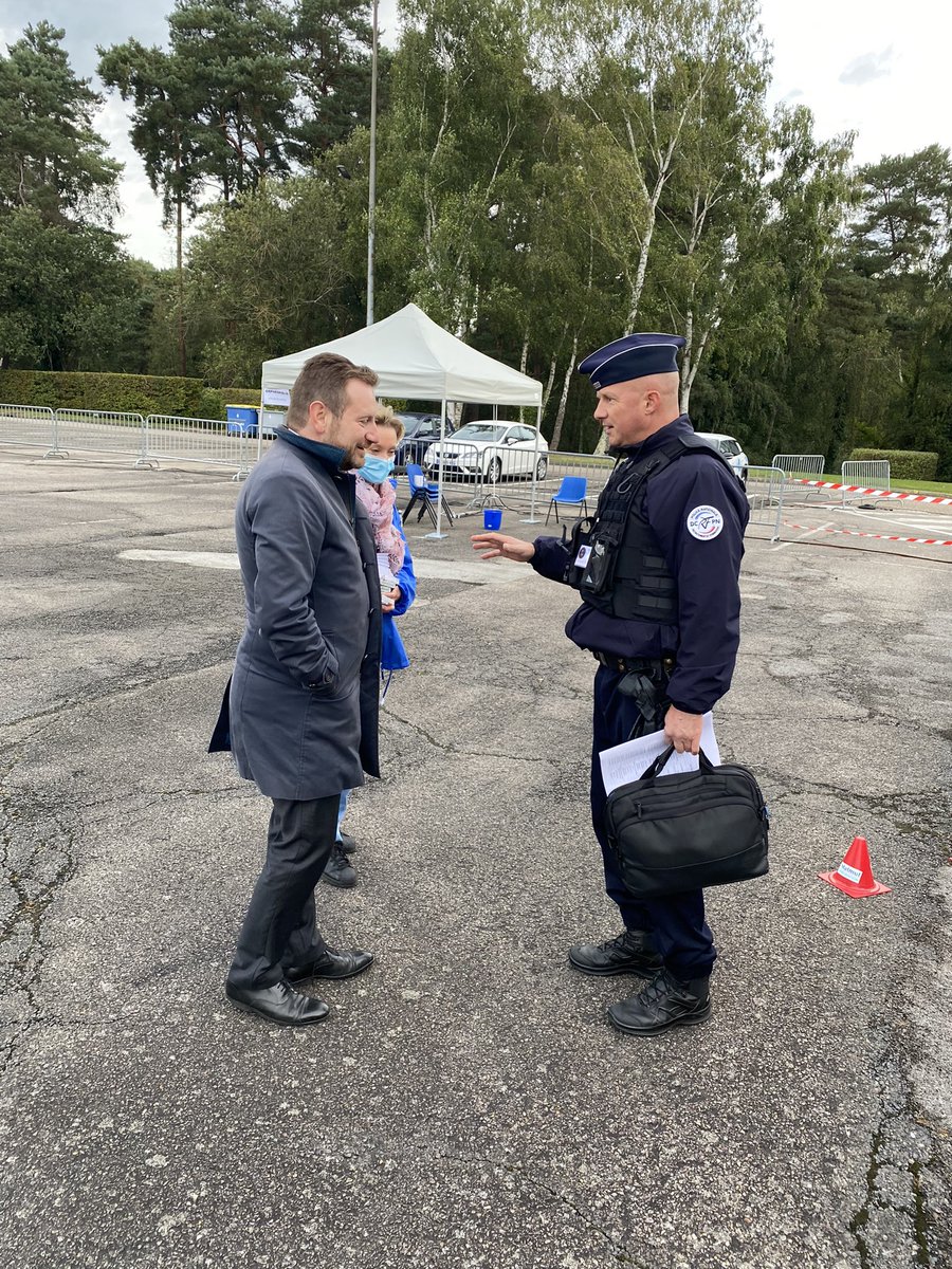 BonnaterreL's tweet photo. Savez vous que #Oissel accueille la plus grande école de #police de France ? 
Ce vendredi est consacré à l’accueil des scolaires et la journée de demain sera ouverte au grand public. N’hésitez pas à franchir les portes de ce site de 66 hectares ! #Normandie #Rouen @PoliceNat76 https://t.co/Fmh5By6k2G