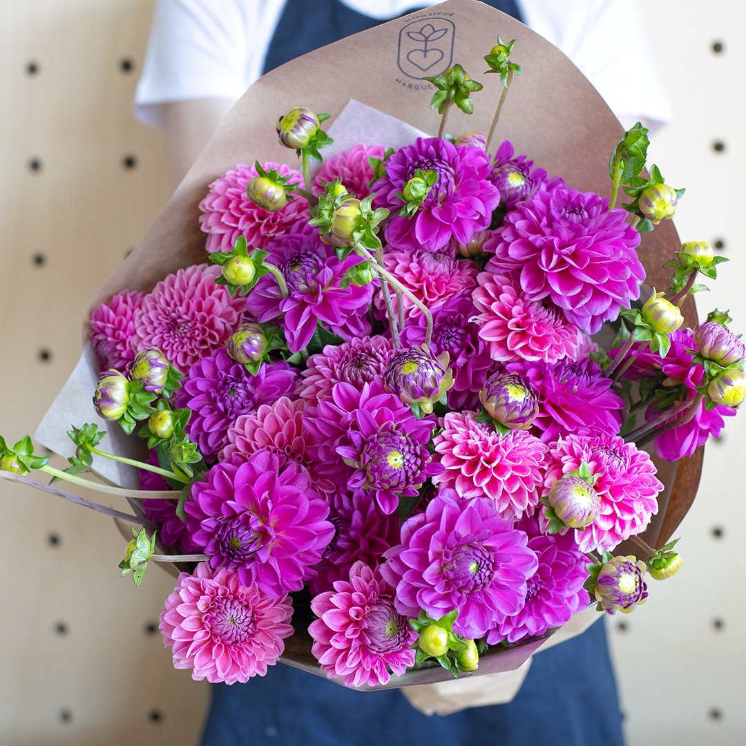 FÊTE DU DAHLIA 🌸

Aujourd’hui et jusqu’au 13 octobre, Monsieur Marguerite lance la dernière Fête des Fleurs de l’année avec une variété très appréciée : le Dahlia !

À découvrir ici : monsieurmarguerite.com/33-bouquets-de…
