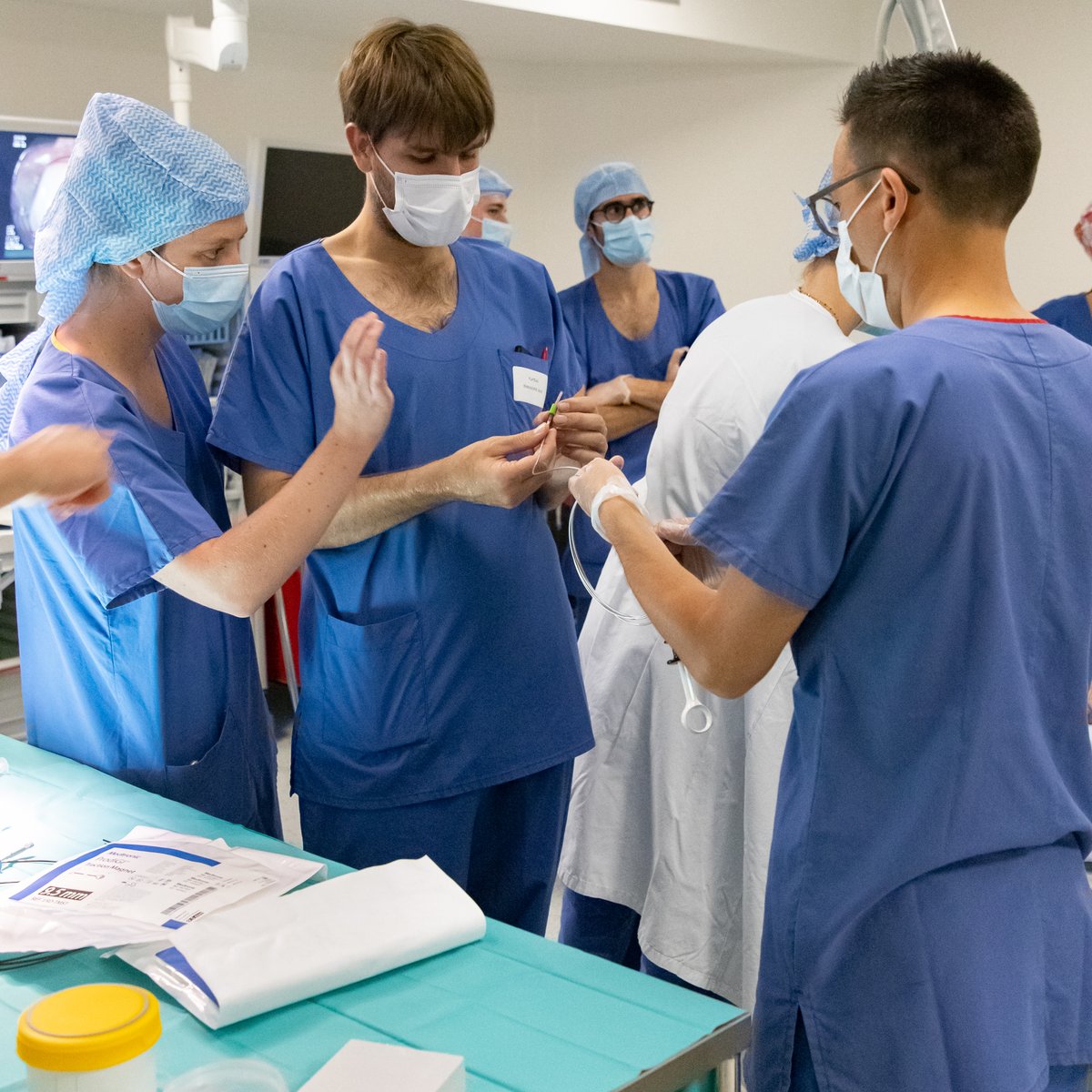CHULimoges's tweet photo. (2/2) Une belle reconnaissance pour l’équipe du #CHUdeLimoges leader reconnu dans le diagnostic et le traitement endoscopique des tumeurs superficielles colorectales. https://t.co/yLPiBlXeIj