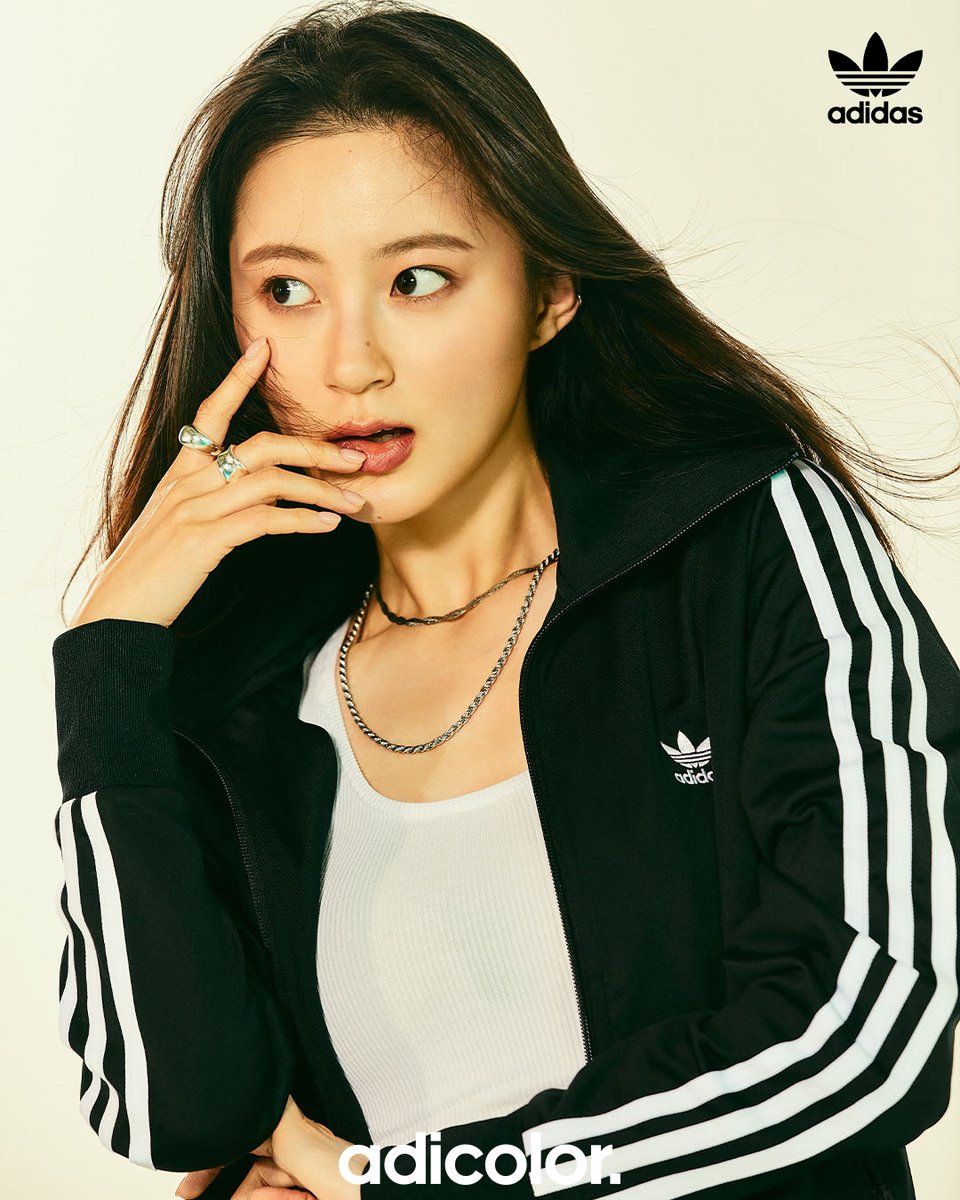 Originals_kr's tweet photo. made original by ZIYOUNG
⠀
오랜 시간 사랑받아 온
아디컬러 클래식
⠀
앞으로도 영원할 아이코닉한 스타일을
자신만의 컬러로 완성시켜 보세요.
⠀
#아디다스오리지널스 #아디컬러 #아디컬러클래식 #adidasOriginals #adicolor #adicolorCLASSICS https://t.co/n0IjHrOy4e