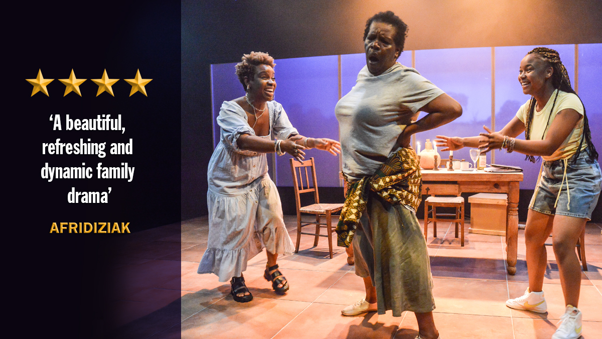A lovely ⭐️⭐️⭐️⭐️ for #HTMalindadzimu from <a href="/Afridiziak/">Afridiziak Theatre News 🤎🎭</a>!

Read more👇
hampsteadtheatre.com/news/2021/sept…

Must end 30 October, book now👇
hampsteadtheatre.com/whats-on/2021/…