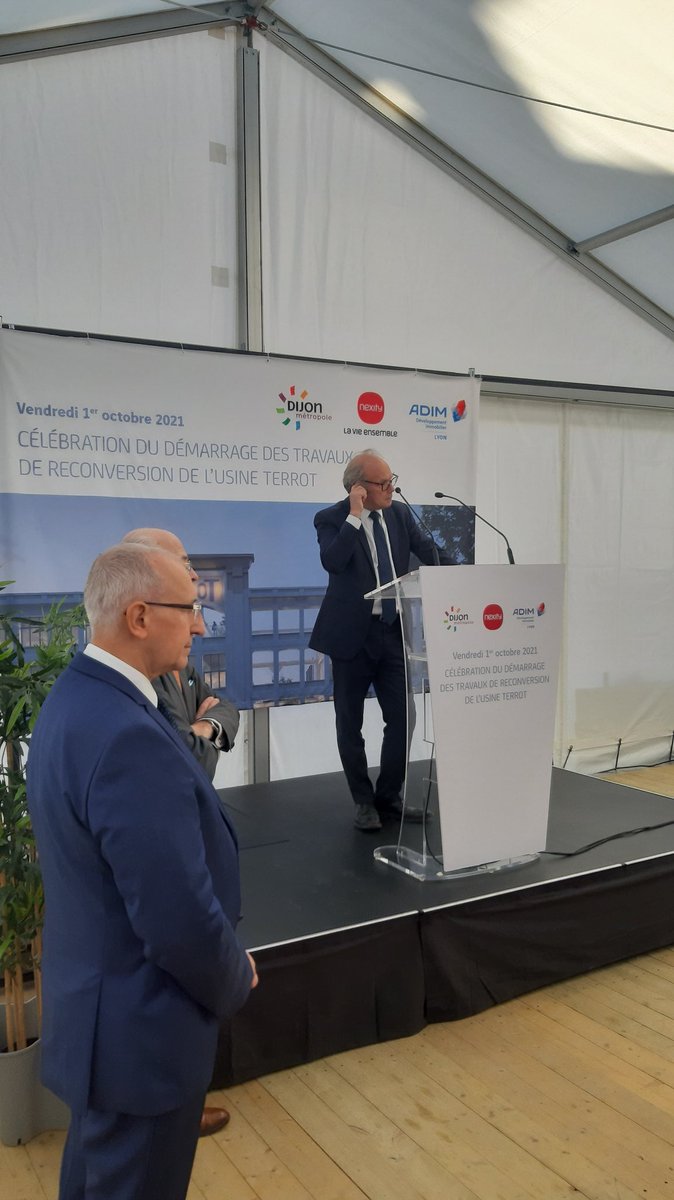 MarienLovichi's tweet photo. Célébration du démarrage des travaux de reconversion de l'usine #Terrot #Terrotmoto à #Dijon , projet restructurant le quartier , 3 éléments essentiels :
-renouvellement urbain
-Îlot de fraîcheur et espaces verts
-Repère historique car Terrot est notre culture historique. https://t.co/t2AIeLi69P