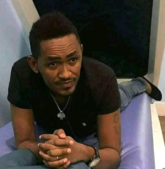 NBaayisaa's tweet photo. Guyya#193

Ani Oromoof Qaalii dha!
Seenaa Rirmi Hin Nyaatu!
Nafxanyaan Kalleessas Har'aas Boruus Diinaa Keenya!
Ifa nu baasuuf jecha kan taatan aarsaa nurraa GALAATOMAA!
Atumtii Galatoomi Hacee koo!

#JusticeForHacaaluuHundeessa https://t.co/QSImMWPEbj