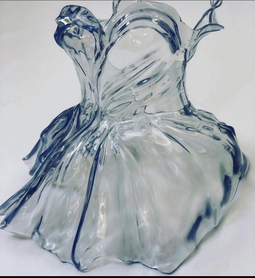 Nina Dobrev'in 2019 Met Gala'da giydiği 3D baskılı cam elbise.. muhteşem