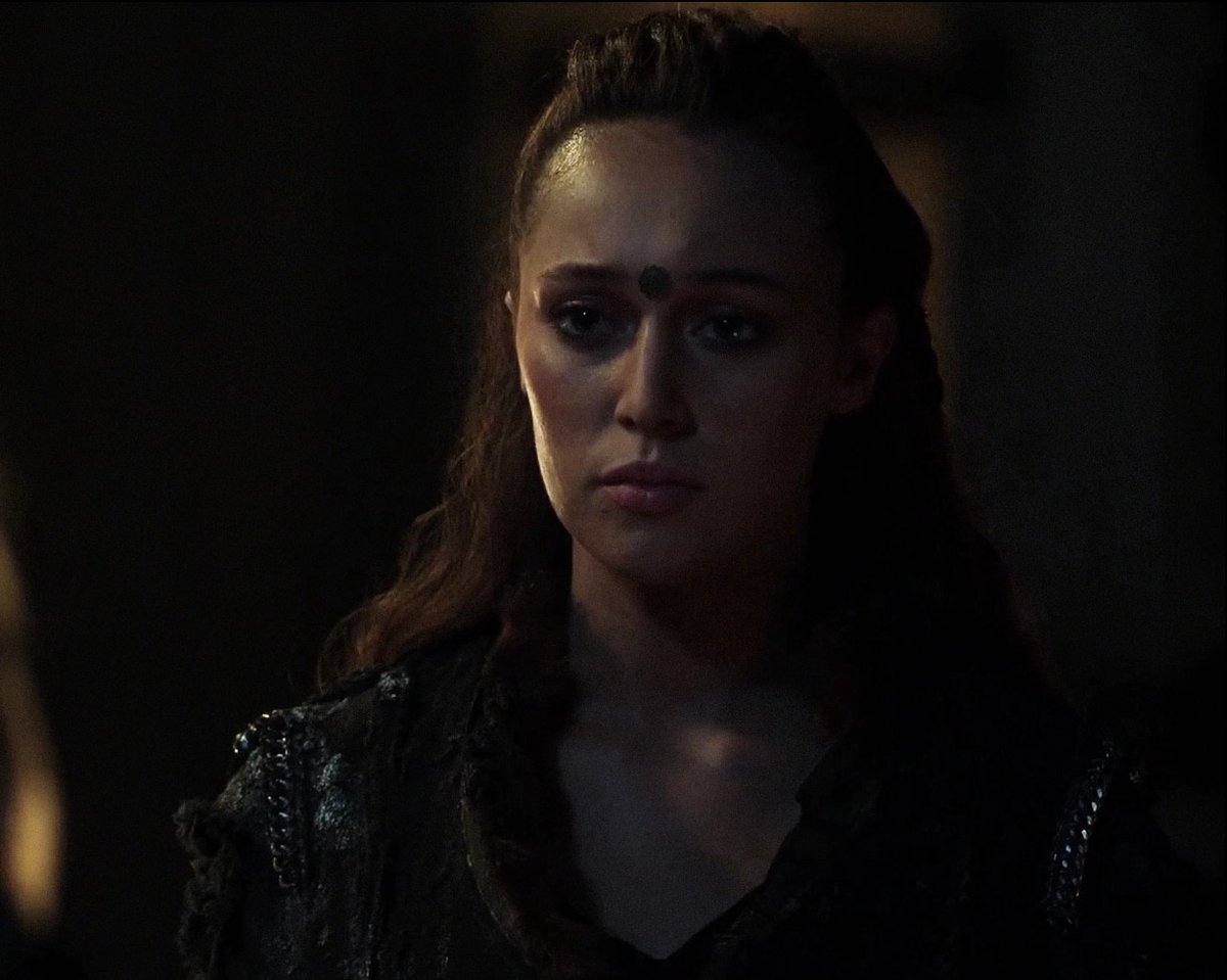 IexaIovesyou's tweet photo. lexa thinks you're awesome. she loves you endlessly <3 https://t.co/aPAVuH9f2M