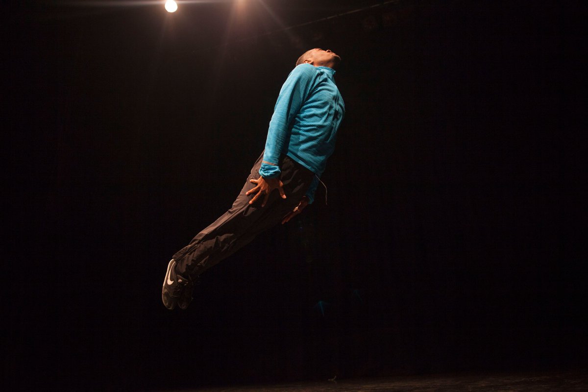 Some DU Festival debuts are coming up this month 🤩

We're *thrilled* to present Kesha Raithatha's Traces and Dani Harris-Walters' Happy Father's Day, as part of a double-bill at <a href="/WatermansArts/">Watermans Live and Digital</a> on Sat 16 Oct #DUFest21

Book now: danceumbrella.co.uk/event/traces-h…