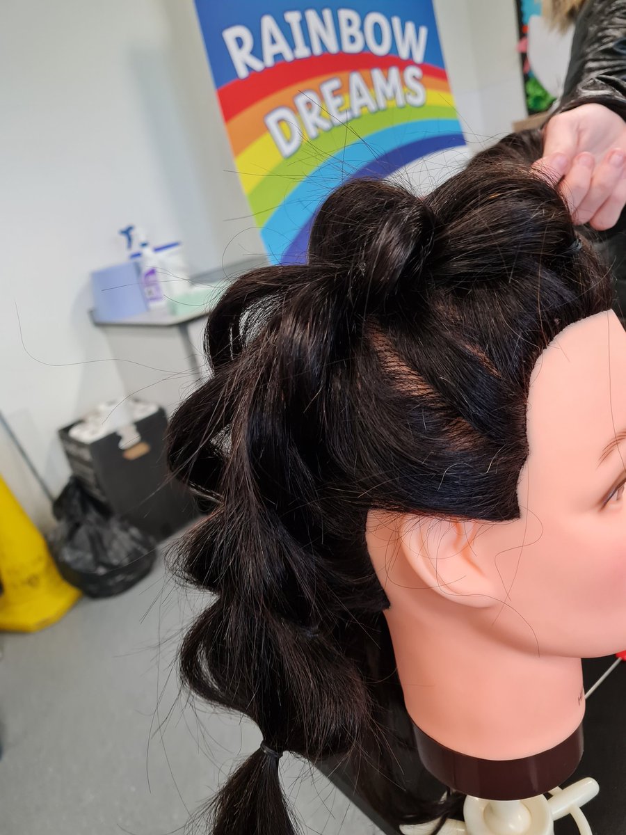 Final week at <a href="/Ayr_Academy2016/">Ayr Academy</a> <a href="/ACSchoolsTeam/">ACSchoolsTeam</a> burst course. This school has been incredible to work with. I am so grateful to everyone for their kindness today #thank you #rainbowdreams #talent ❤ 🌈