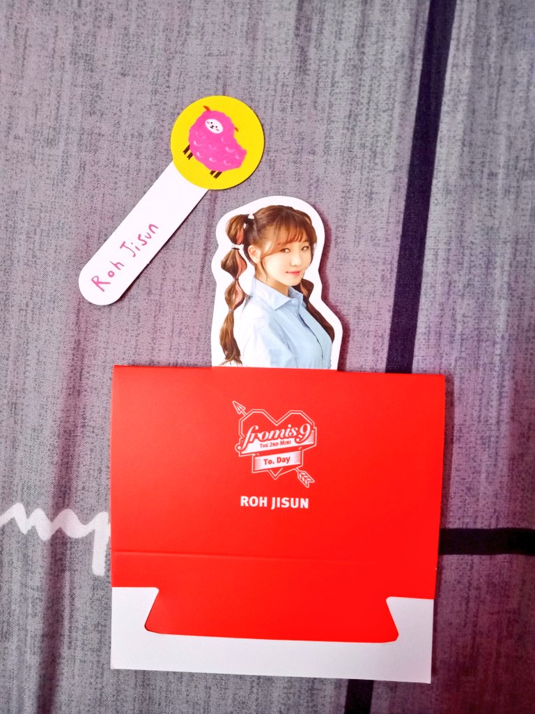 mintwon01's tweet image. WTS-Fromis_9 Jisun DKDK bookmark+standee set 
RM17 not include postage🌷
@pasarfromis_9 @Malaysianflover 
Help rt thank you so much🥰🥰