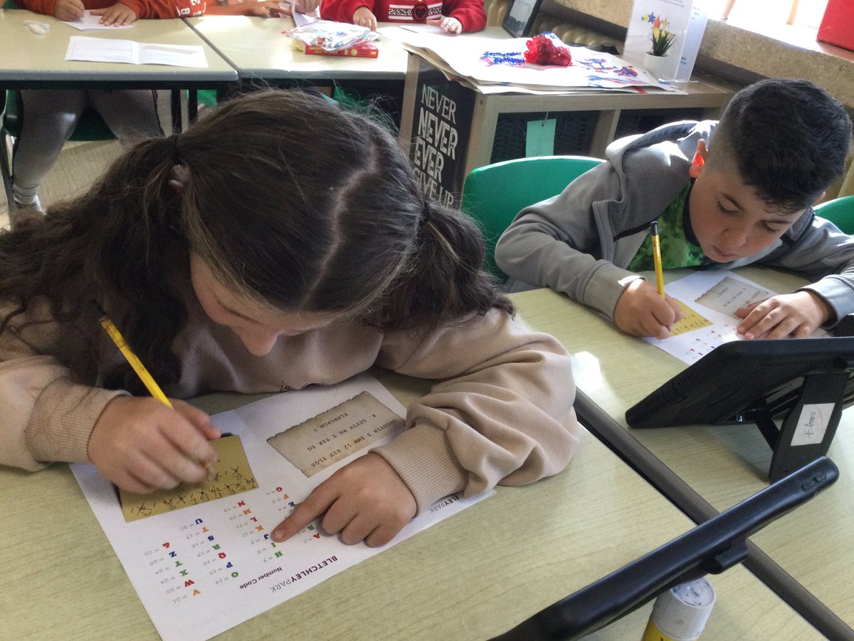 CaldiY5's tweet image. Cracking the code #discoveringwhatspossible @AETAcademies @CaldiPrimary @bletchleypark @Tees_Issues @vianclark @L_Costello65 @itvtynetees @HeadStart_ST