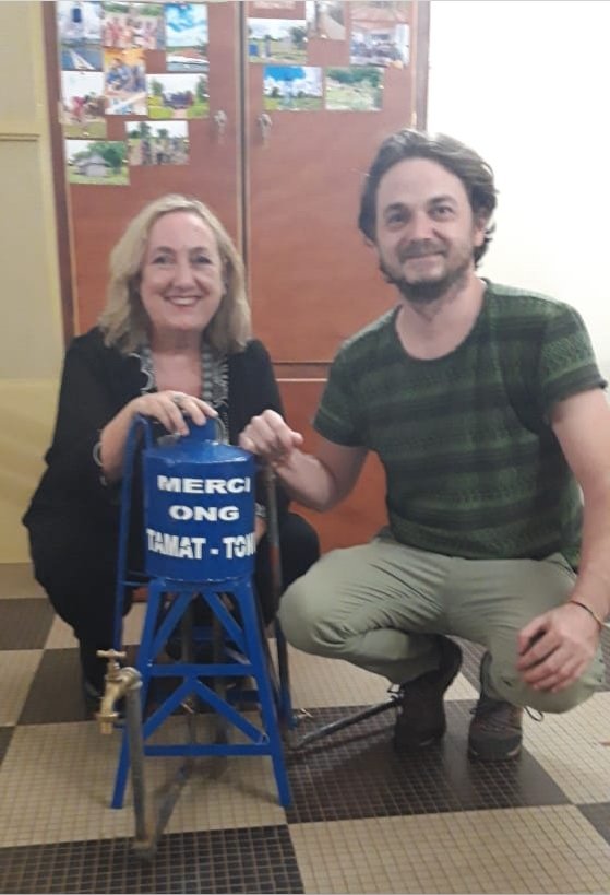 ecdelre's tweet photo. J'ai visité le siège au Mali🇲🇱 de l'@ONGTamat &amp; j'ai eu un enrichissant échange d'idées et de visions avec le chef Gabriele Pinca. Les organisations comme Tamat sont fondamentales pour le #développement durable parce qu'elles soutiennent les ONG locales ⬇️ https://t.co/8j3aLeDURw https://t.co/0s7EHMCmTs